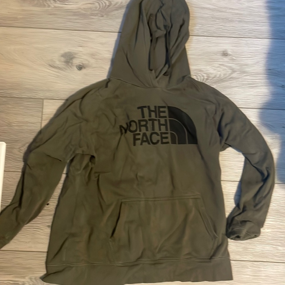 North face army green women’s sweat shirt.